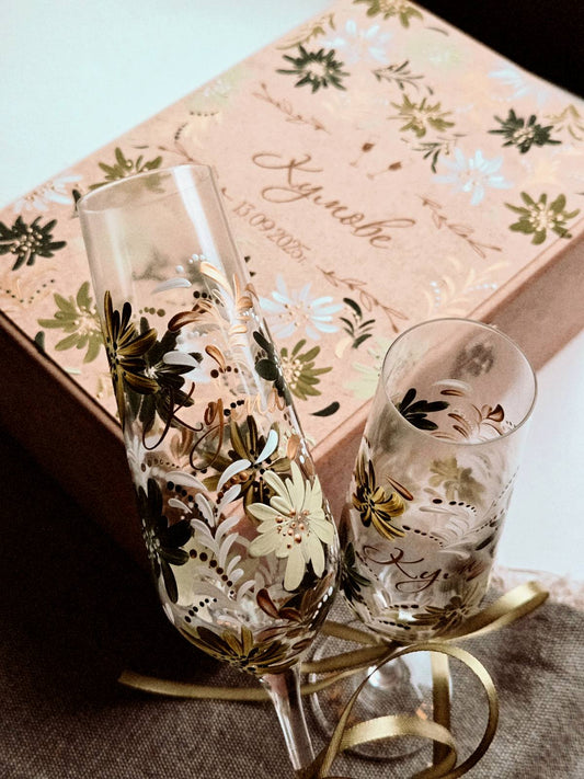 ЧАШИ ЗА ШАМПАНСКО