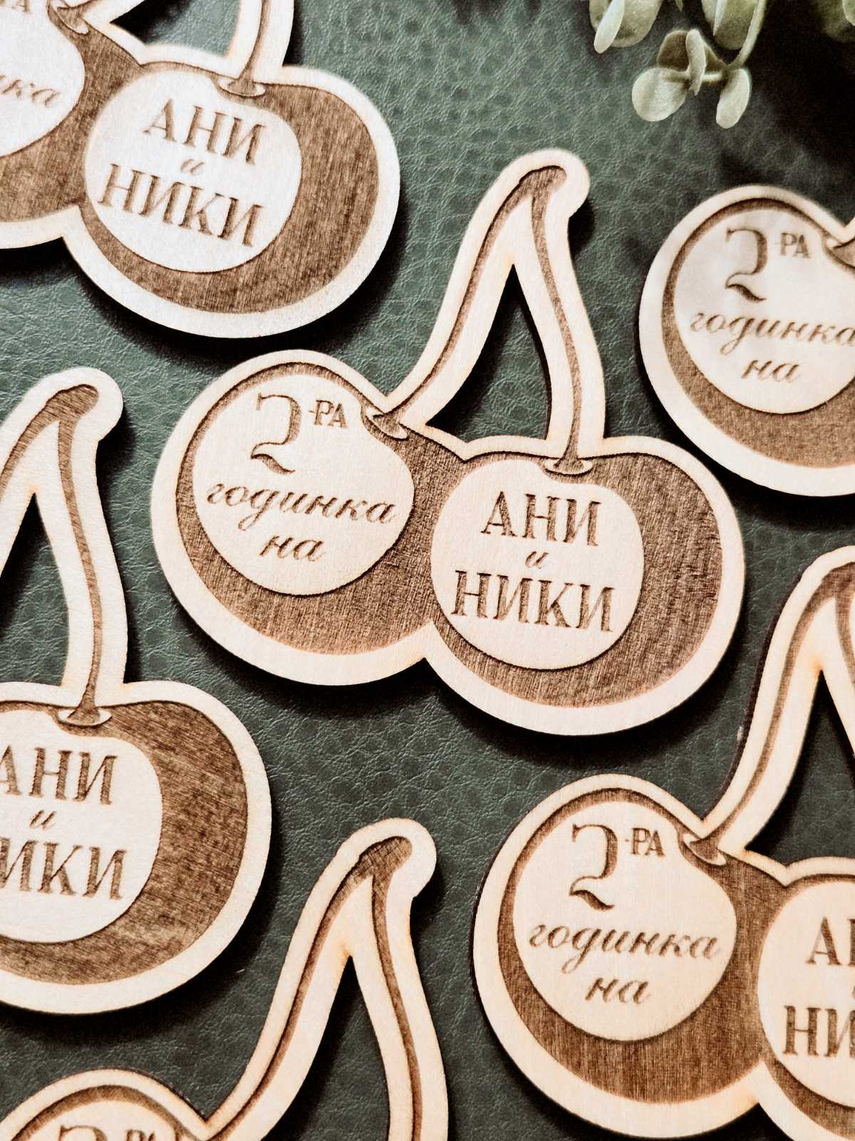 ДЪРВЕНА ФИГУРКА